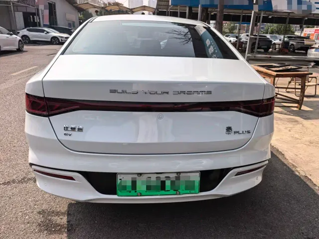 BYD Qin PLUS — Фото автомобиля 14