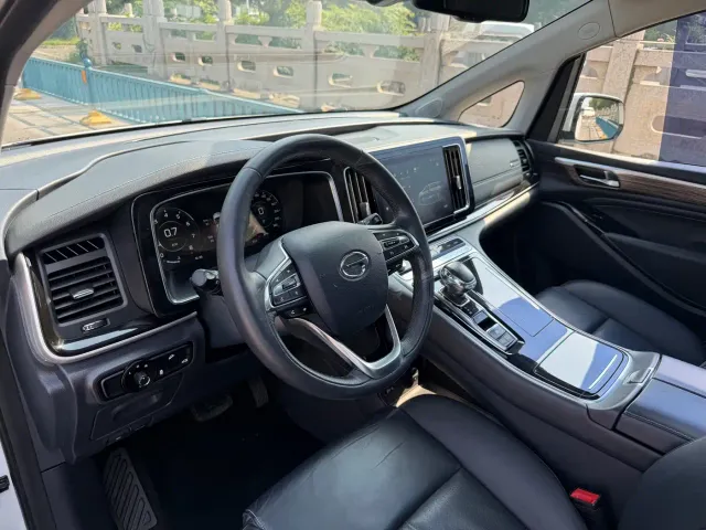 GAC Trumpchi M8 — Фото автомобиля 4