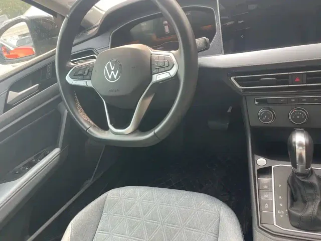 Volkswagen Lavida — Фото автомобиля 6