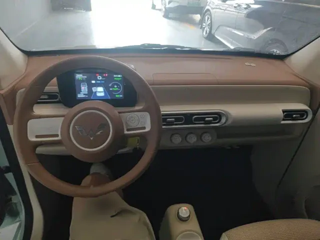 Wuling Hongguang Mini EV — Фото автомобиля 9