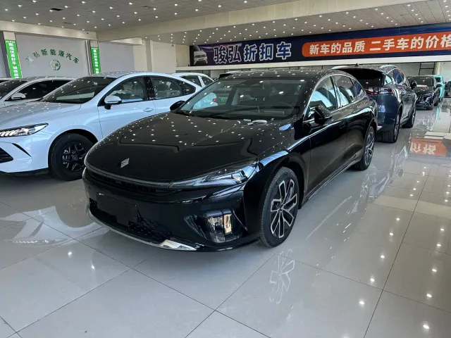 Фотография автомобиля — Baojun Xiangjing
