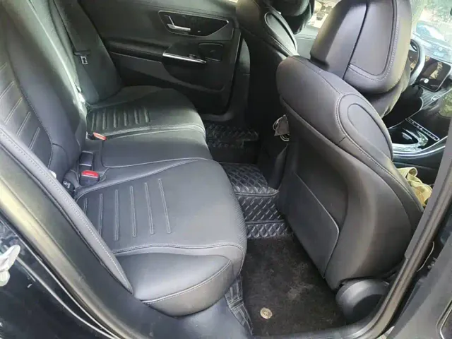 Mercedes-Benz C-Class — Фото автомобиля 11