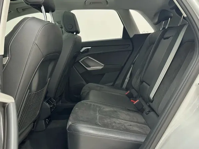 Audi Q3 — Фото автомобиля 8