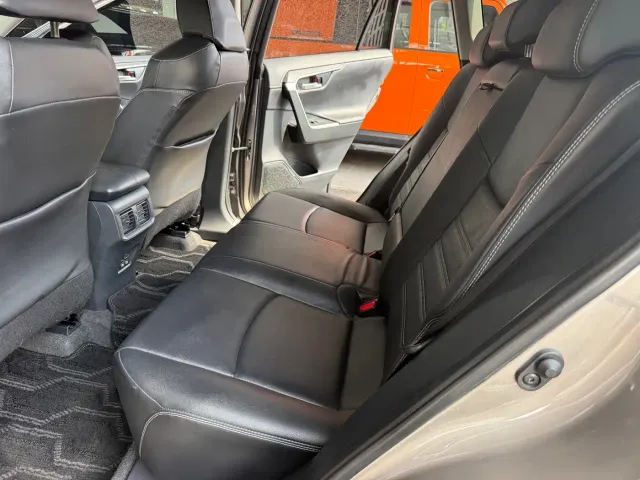 Toyota RAV4 — Фото автомобиля 13