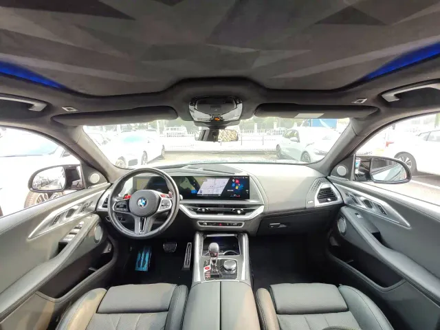 BMW XM — Фото автомобиля 13