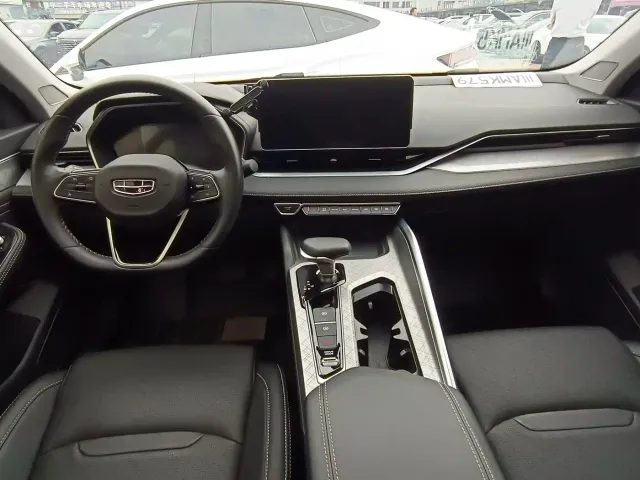 Geely Xingrui — Фото автомобиля 5
