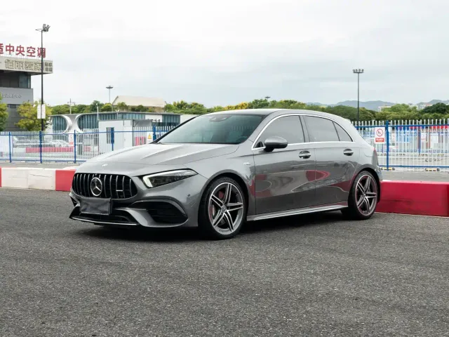 Mercedes-Benz A-Class AMG — Фото автомобиля 2
