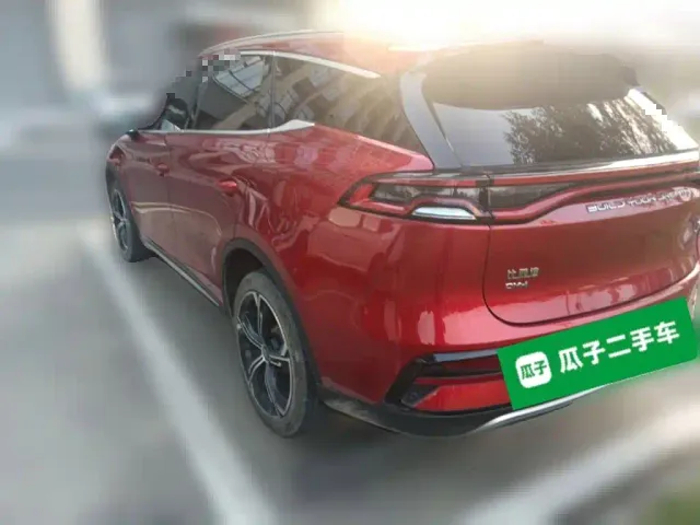 BYD Tang — Фото автомобиля 4