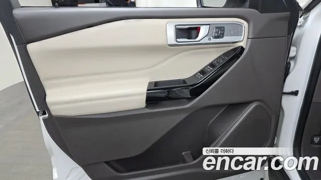 Ford Explorer — Фото автомобиля 13