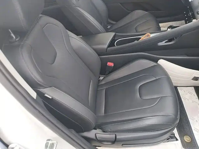 Hyundai Elantra — Фото автомобиля 24