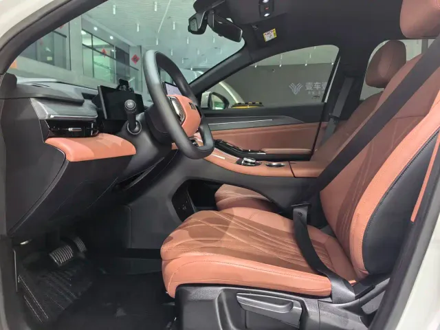 Geely Galaxy L6 — Фото автомобиля 5