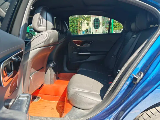 Mercedes-Benz C-Class — Фото автомобиля 11