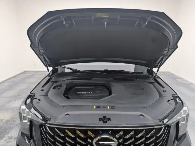 GAC Trumpchi GS8 — Фото автомобиля 5