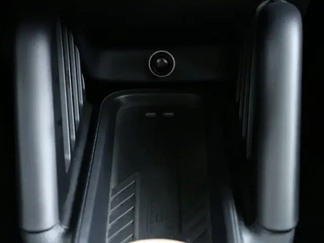 MINI Electric MINI ACEMAN — Фото автомобиля 29