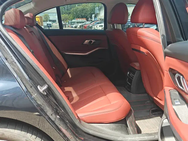 BMW 3 Series — Фото автомобиля 15