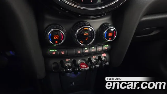 MINI Cooper — Фото автомобиля 23
