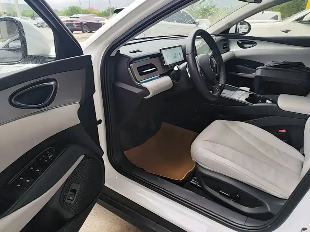 BYD Seal 06 DM-i Touring 2025 DM-i 150KM Flagship — Фото автомобиля 11