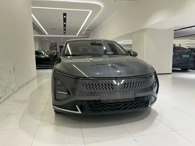 Wuling Starlight — Фото автомобиля 2