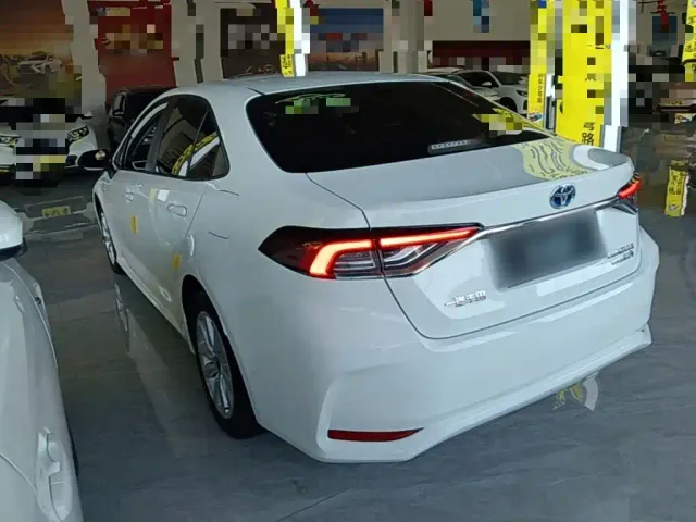 Toyota Corolla — Фото автомобиля 4