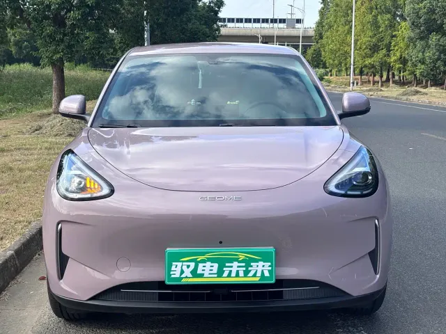 Фотография автомобиля — Geely Starry Wish