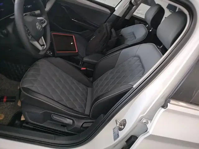Volkswagen Sagitar — Фото автомобиля 14