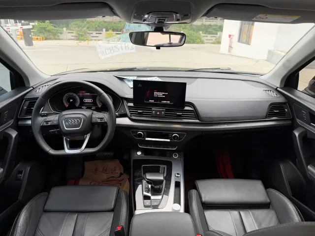Audi Q5L — Фото автомобиля 6