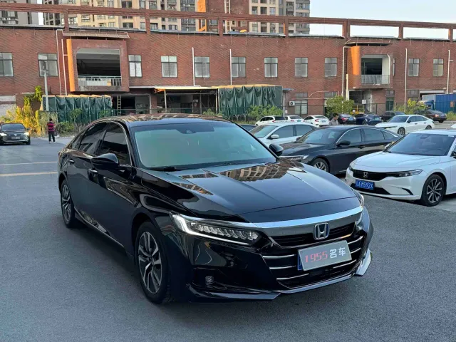 Honda Accord — Фото автомобиля 3
