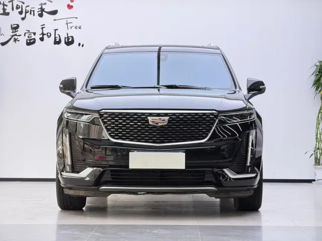 Cadillac XT6 — Фото автомобиля 2