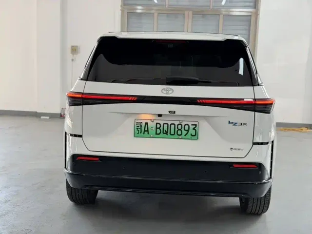 Toyota BoZhi 3X — Фото автомобиля 5