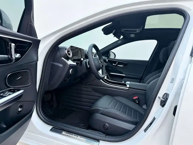 Mercedes-Benz C-Class — Фото автомобиля 4