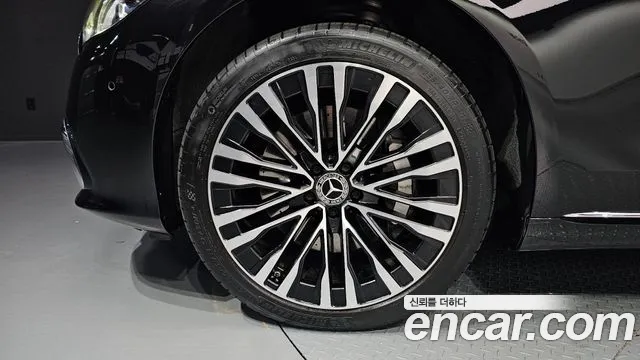 Mercedes-Benz S-Class — Фото автомобиля 5
