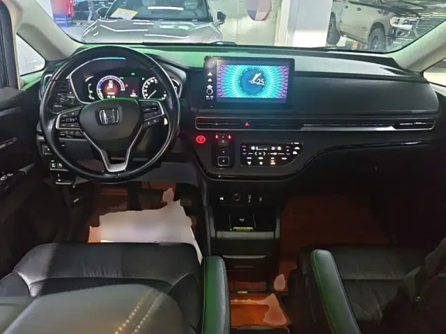 Honda Elysion — Фото автомобиля 9