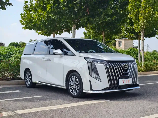 GAC Trumpchi M8 — Фото автомобиля 3