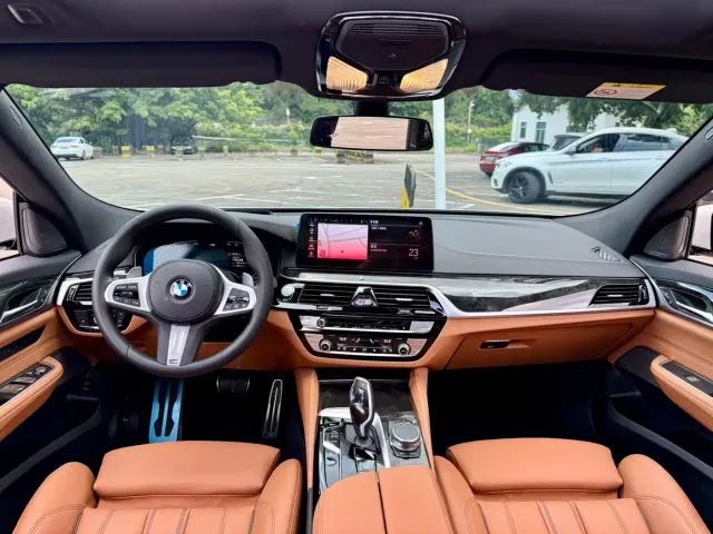 BMW 6 Series Gran Turismo — Фото автомобиля 11