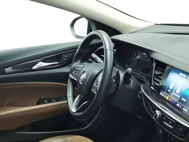 Buick Regal — Фото автомобиля 22