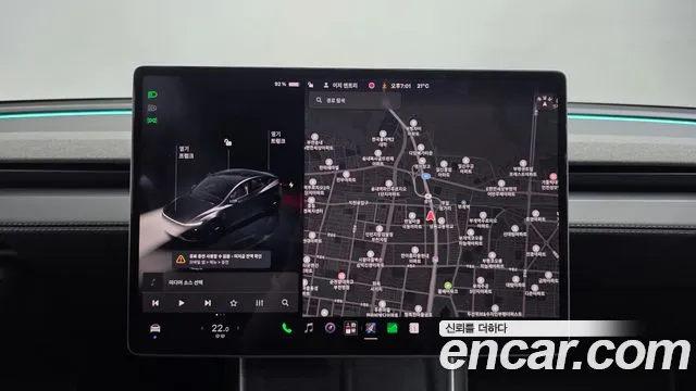 Tesla Model Y — Фото автомобиля 21