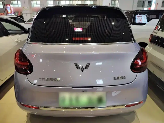 Wuling Bingo — Фото автомобиля 5