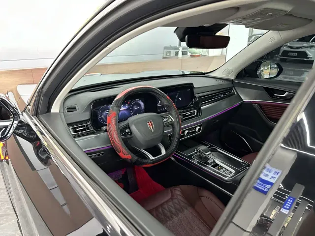 Hongqi HS5 — Фото автомобиля 11