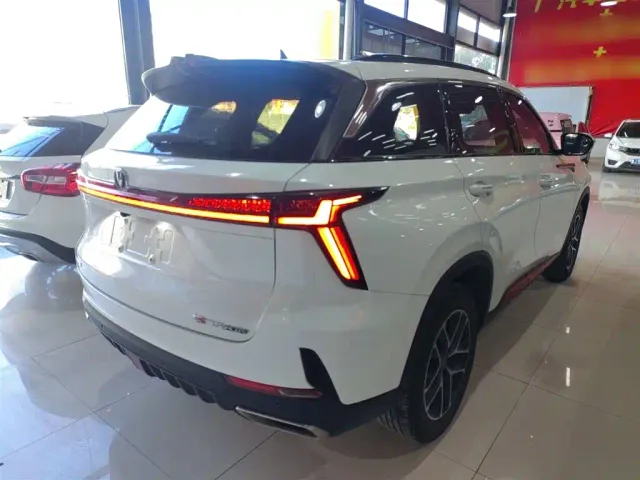 Changan CS75 Plus — Фото автомобиля 5