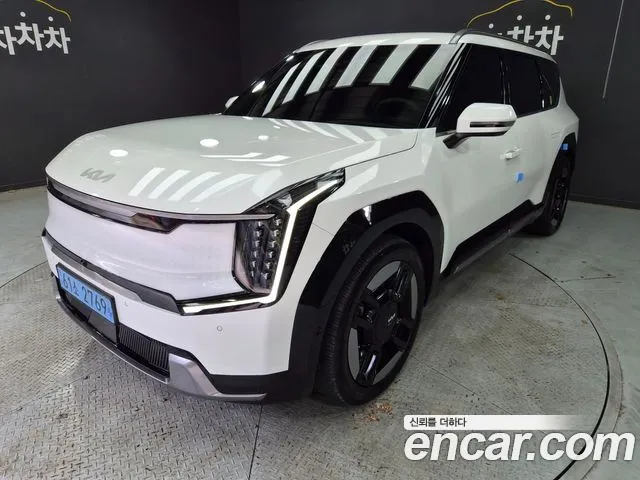Kia EV9 — Фото автомобиля 3