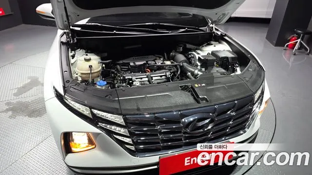 Hyundai Tucson Tucson (NX4) Бензин 1.6 турбо 2WD — Фото автомобиля 6