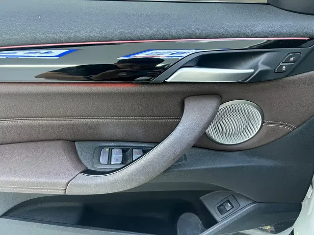 BMW X1 — Фото автомобиля 4