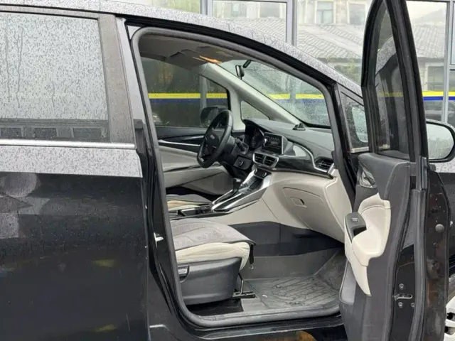 Maxus G50 — Фото автомобиля 3