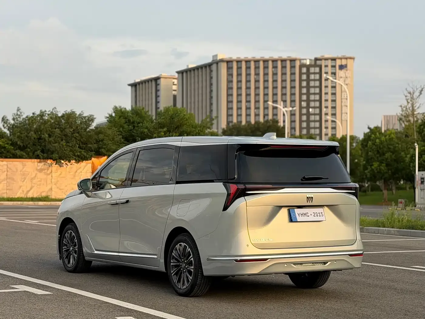 Buick Buick GL8 2025 Land Honor Premium Edition — Фото автомобиля 22