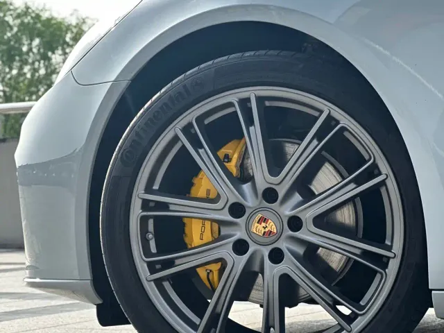 Porsche Panamera — Фото автомобиля 7