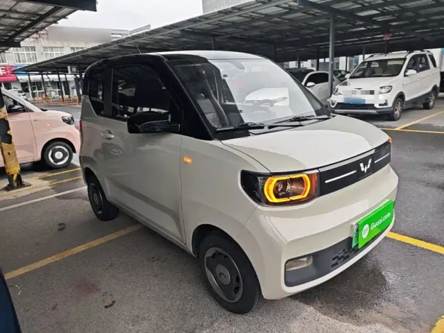 Wuling Hongguang Mini EV — Фото автомобиля 3
