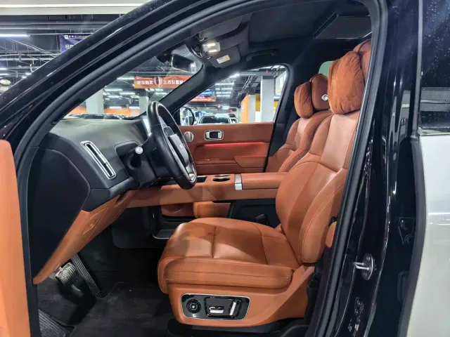 Li Auto L8 — Фото автомобиля 3