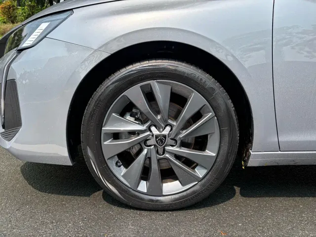 Peugeot 408 — Фото автомобиля 7