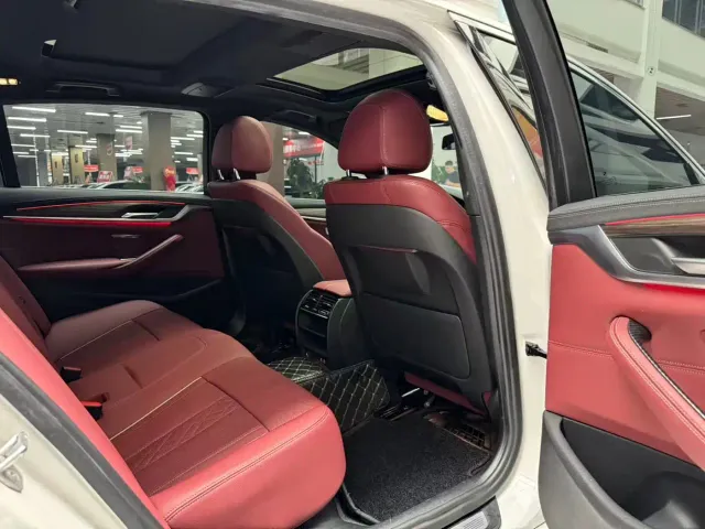 BMW 5 Series — Фото автомобиля 19