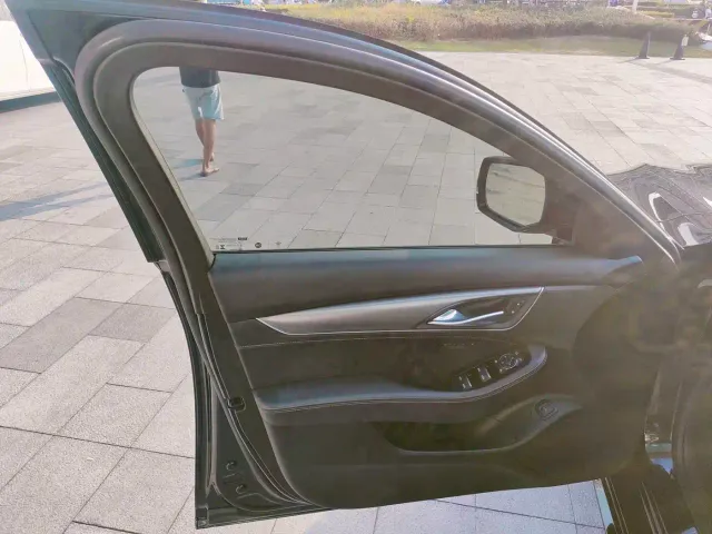 Cadillac CT5 — Фото автомобиля 18